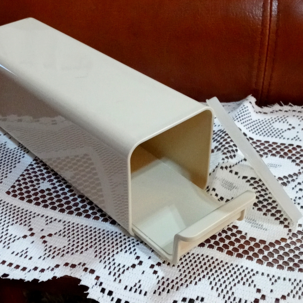 Vintage Tupperware Cheese Keeper